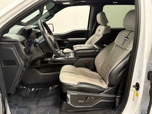 Used 2023 Ford F150 Lightning Platinum image 15