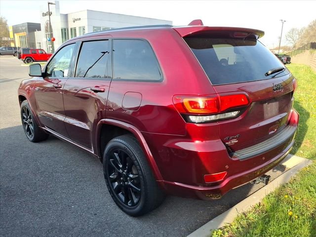 Used 2021 Jeep Grand Cherokee Laredo X image 9