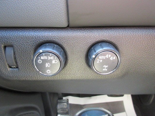 Used 2022 Chevrolet Colorado Z71 AWD/4WD image 24