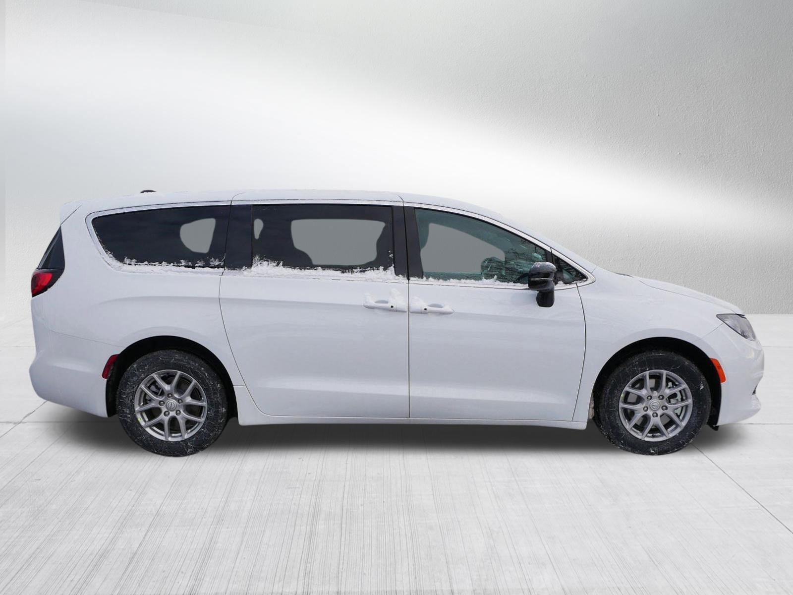New 2026 Chrysler Voyager LX FWD image 8