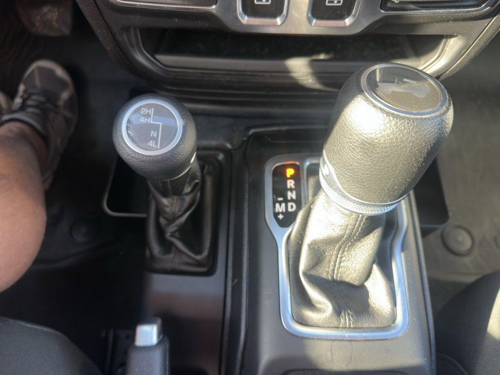 Used 2021 Jeep Wrangler Sport S image 19