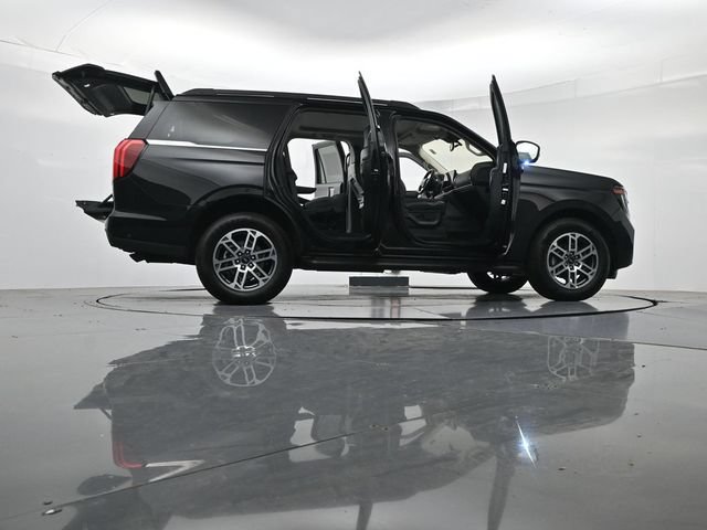Certified 2025 Ford Expedition Active RWD image 59