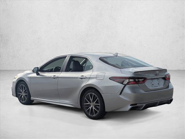 Used 2023 Toyota Camry SE FWD image 6