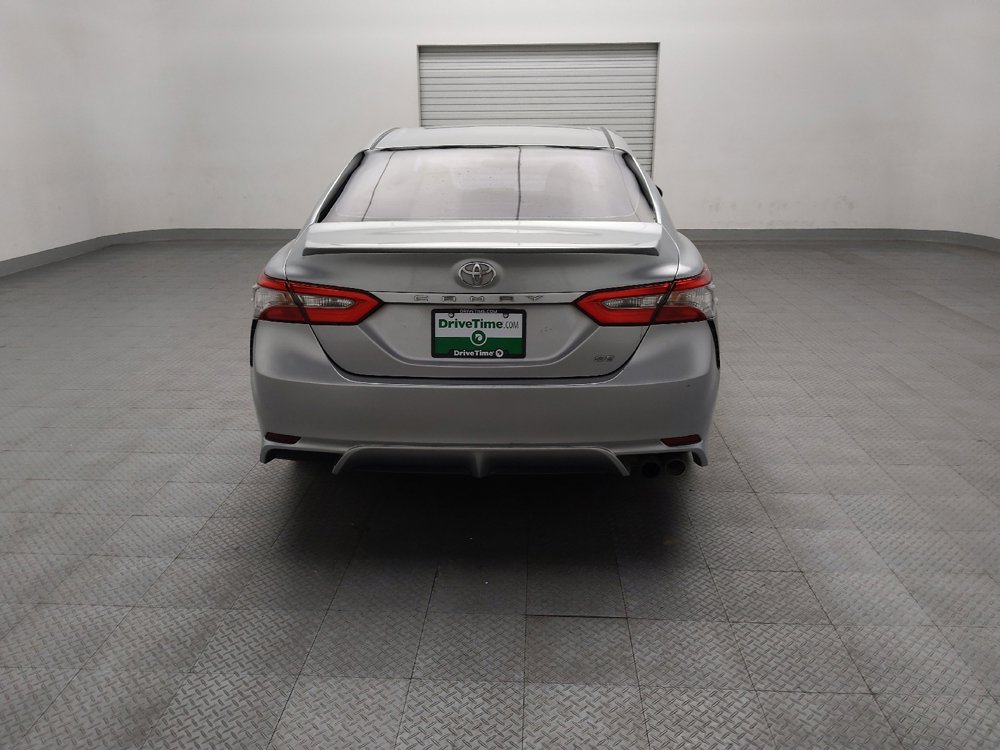 Used 2018 Toyota Camry SE w/ Moonroof Package FWD image 7