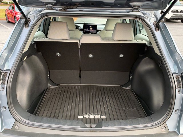Used 2024 Toyota Corolla Cross L FWD image 5