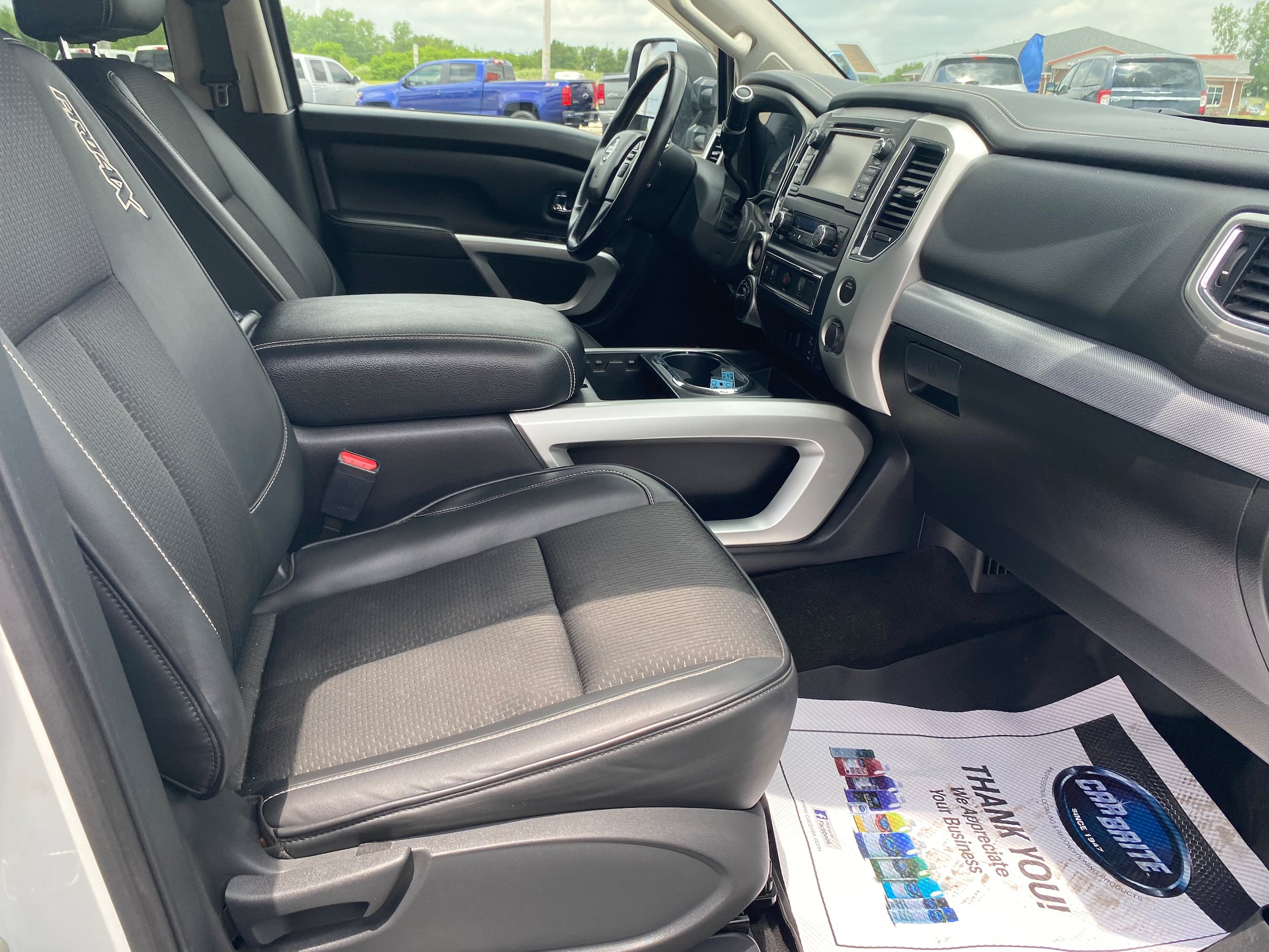 Used 2018 Nissan Titan PRO-4X w/ Pro-4x Utility Package AWD/4WD image 14