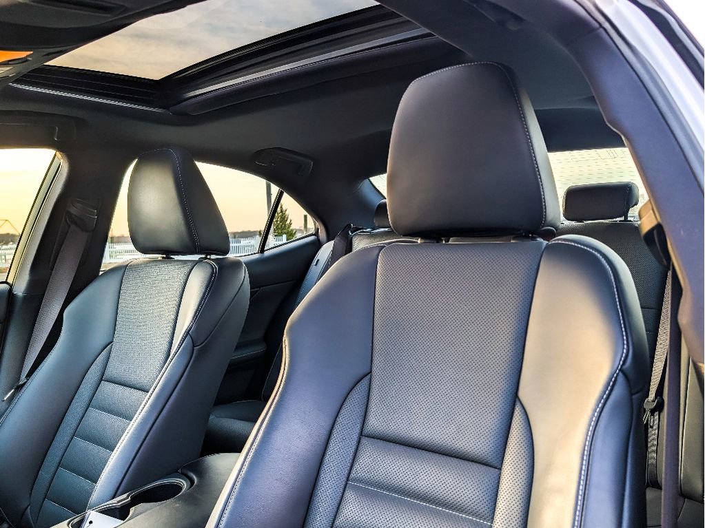 Used 2019 Lexus IS 300 F Sport w/ F Sport Package image 16