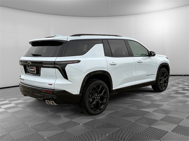 New 2026 Chevrolet Traverse RS w/ LPO, Floor Liner Package image 3