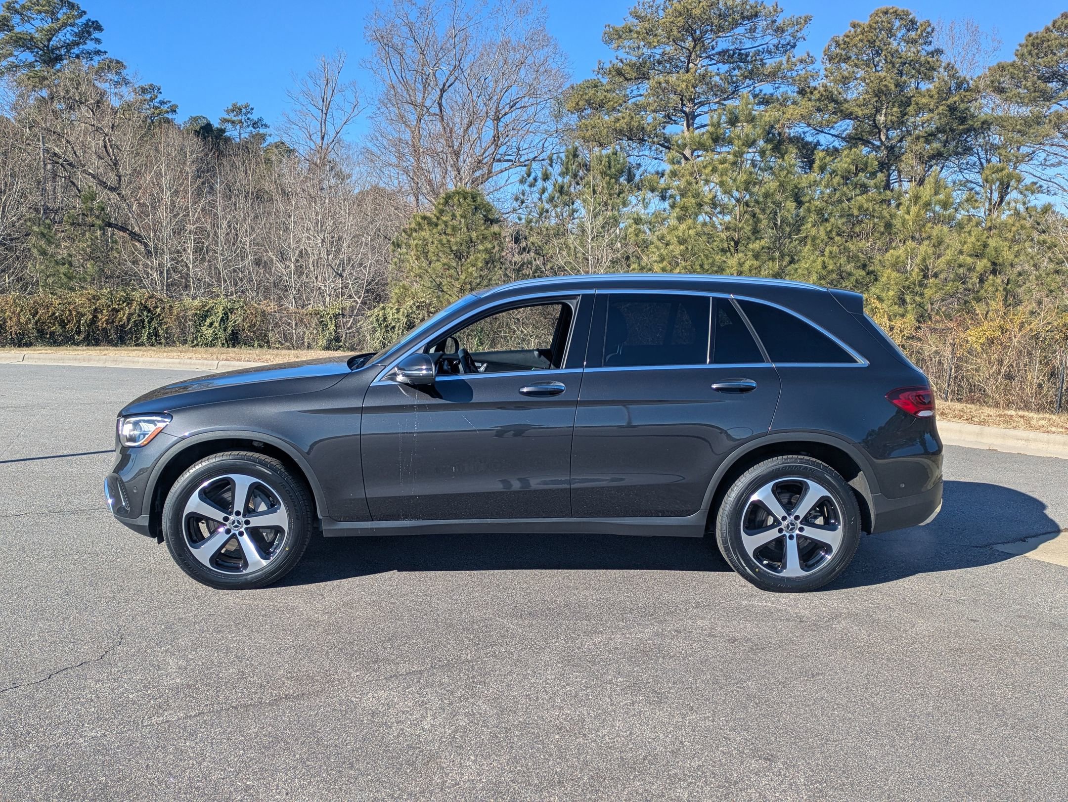 Used 2021 Mercedes-Benz GLC 300 4MATIC image 8