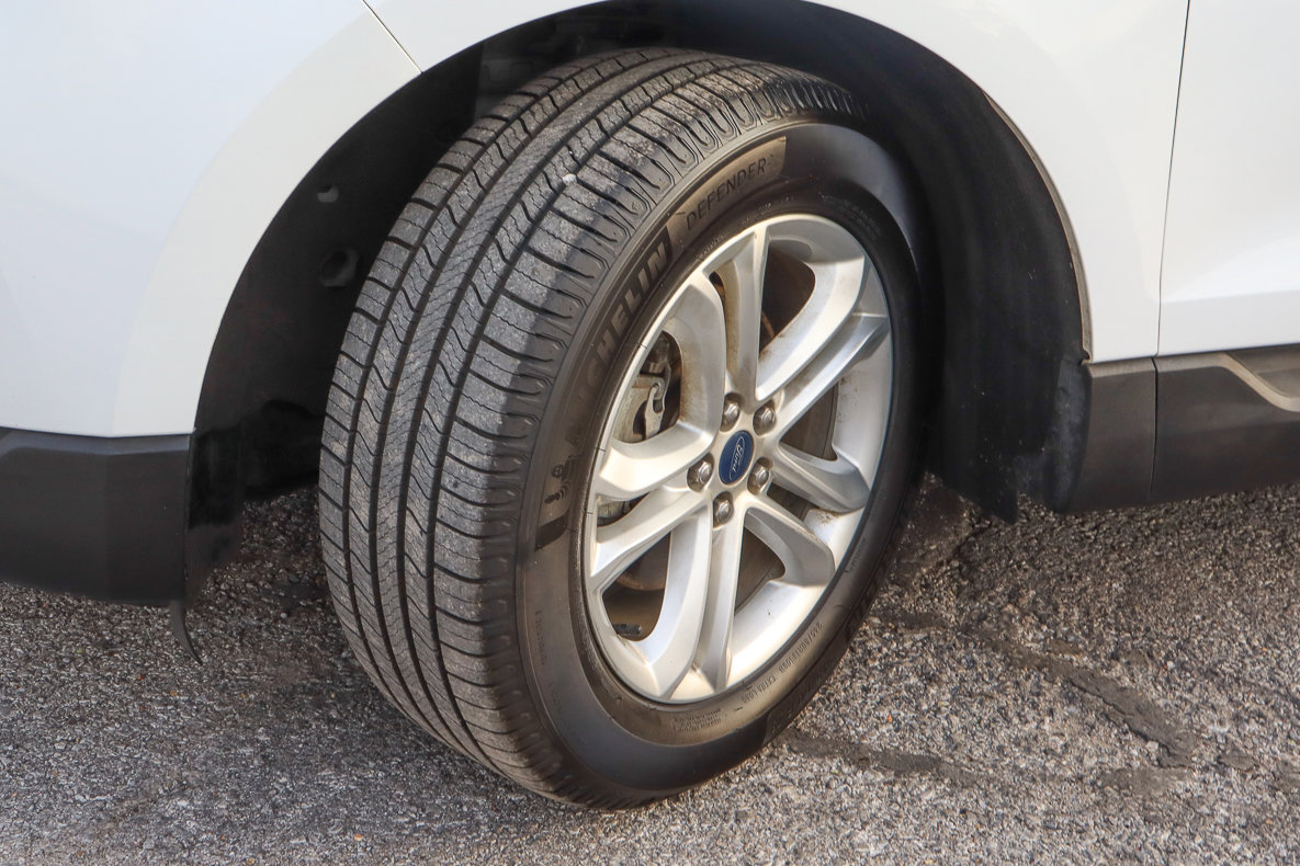 Used 2019 Ford Edge SEL w/ Equipment Group 201A image 17