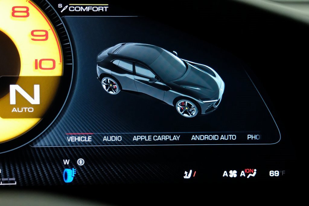 Used 2025 Ferrari Purosangue image 27