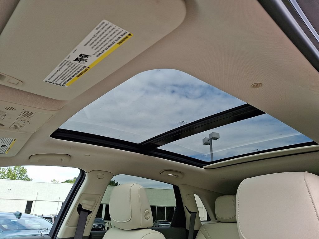 Used 2021 Cadillac XT5 Premium Luxury AWD/4WD image 16