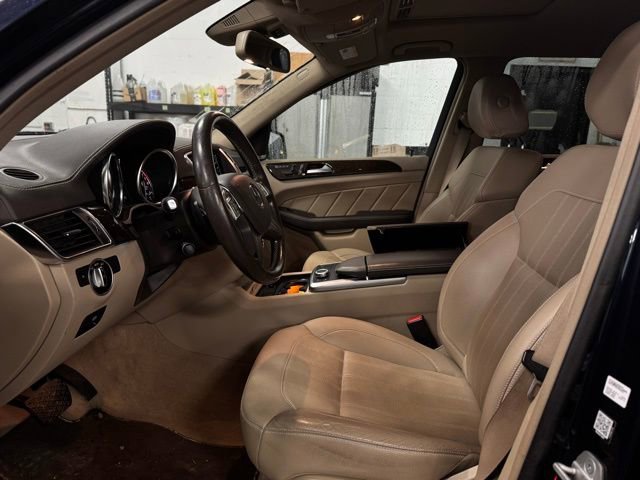 Used 2015 Mercedes-Benz GL 450 4MATIC image 17