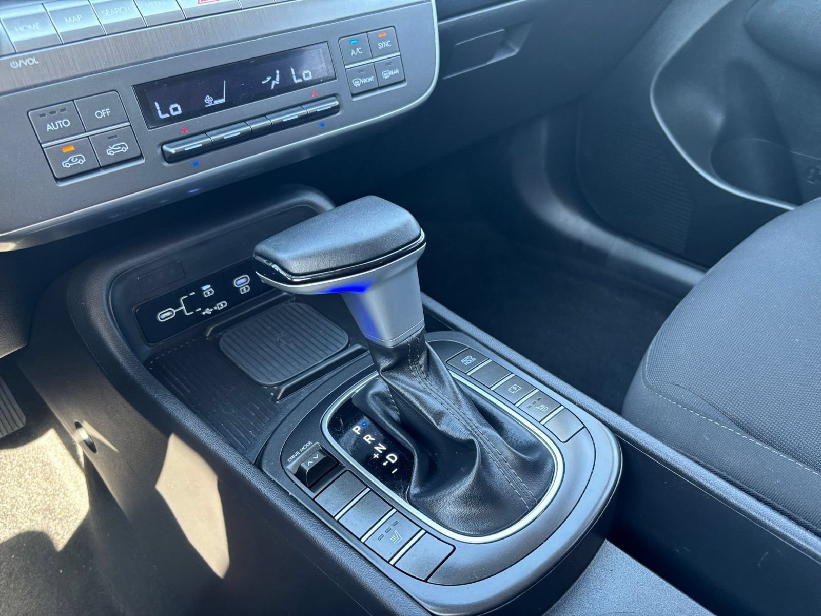 Used 2026 Hyundai Kona SEL Sport FWD image 40