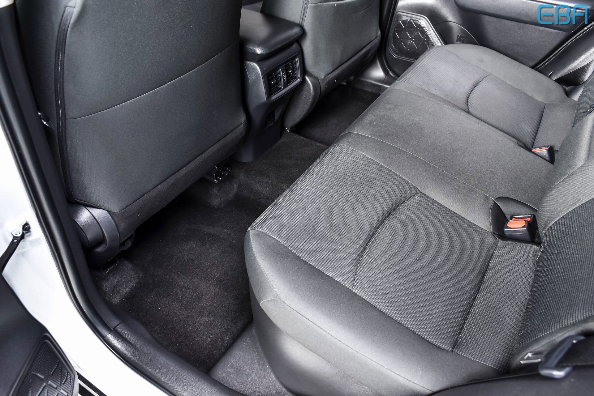 Used 2025 Toyota RAV4 LE AWD/4WD image 20