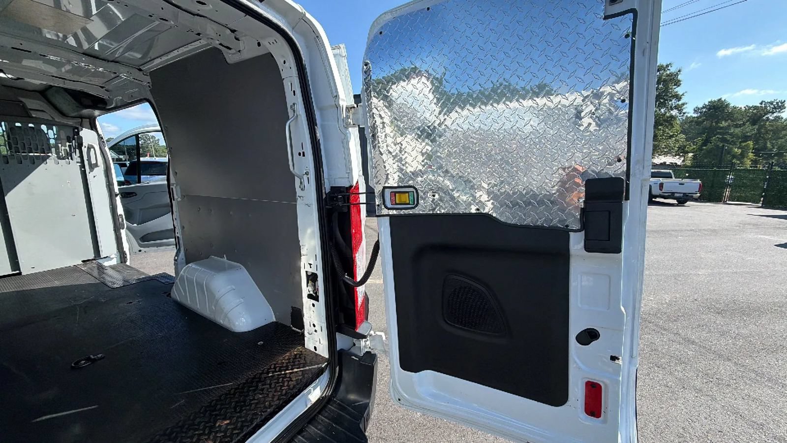 Used 2019 Ford Transit 250 130 Low Roof RWD image 11
