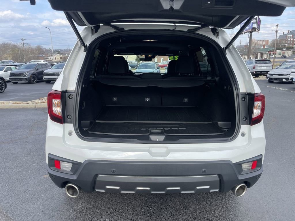 Used 2025 Honda Passport TrailSport image 38