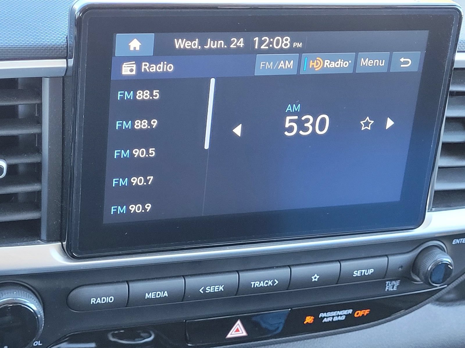 Certified 2025 Hyundai Venue SEL FWD image 27