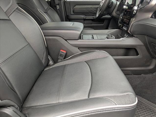 Used 2025 RAM 2500 Limited AWD/4WD image 20