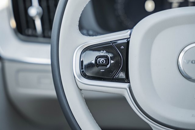 New 2026 Volvo XC60 B5 Ultra w/ Protection Package Premier image 30