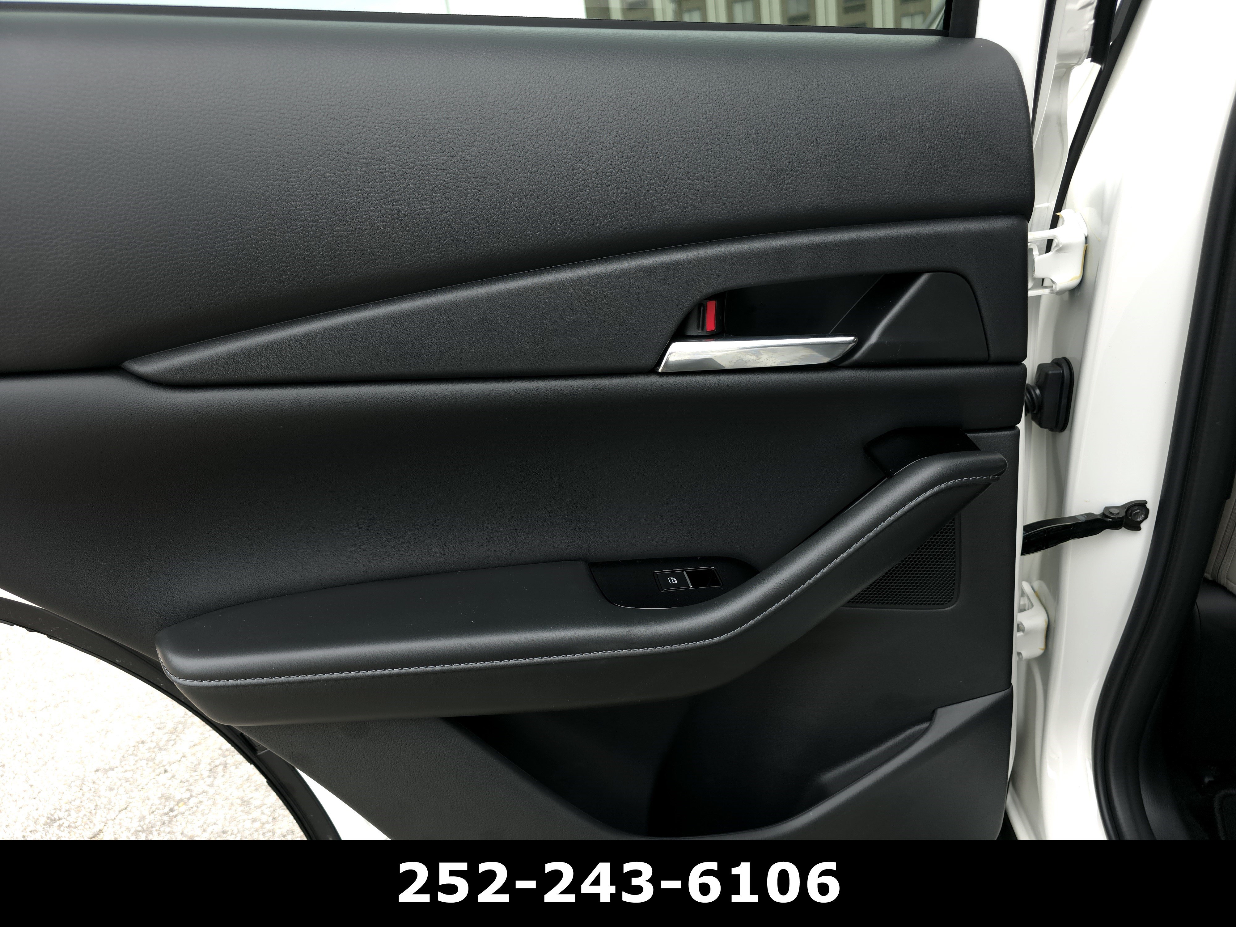 Used 2025 MAZDA CX-30 AWD 2.5 S w/ Preferred Package image 26
