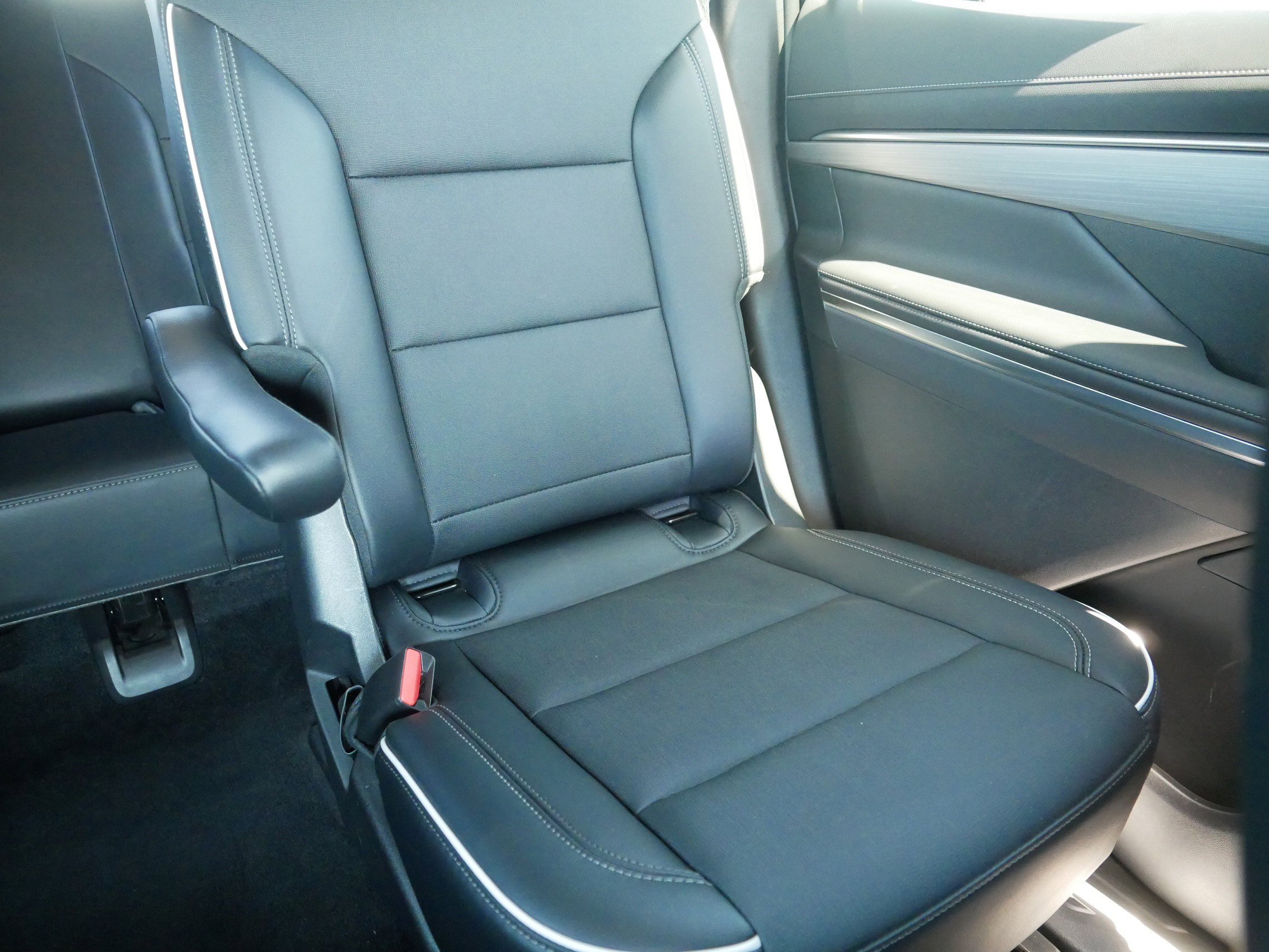 Used 2025 Buick Enclave Preferred image 14