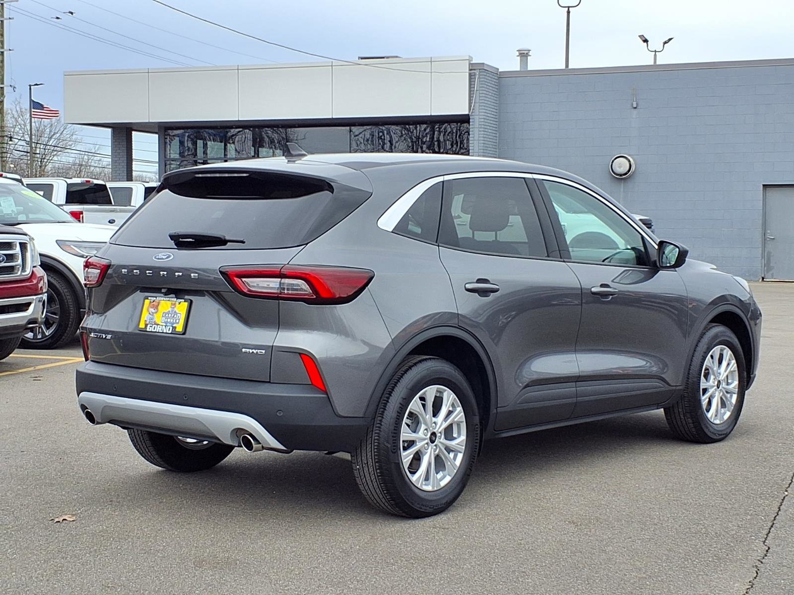 Used 2023 Ford Escape Active w/ Tech Pack #1 AWD/4WD image 2