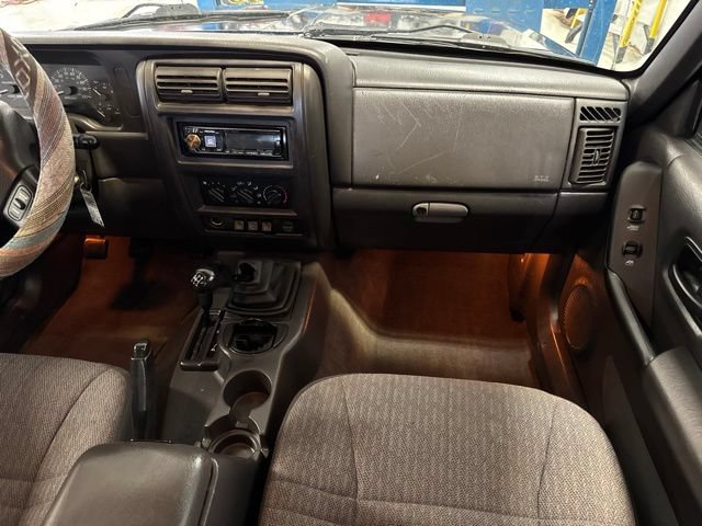 Used 1999 Jeep Cherokee Sport AWD/4WD image 11