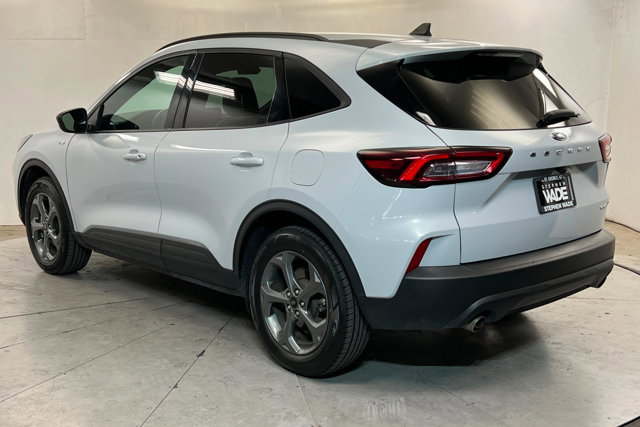 Used 2025 Ford Escape ST-Line image 3