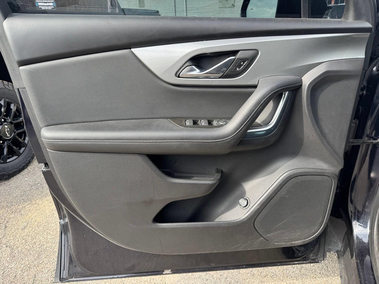 Used 2020 Chevrolet Blazer LT FWD image 11