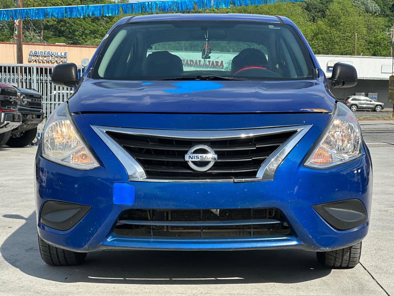 Used 2015 Nissan Versa S Plus FWD image 2
