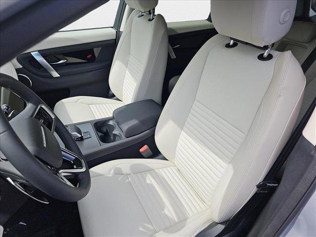 New 2025 Land Rover Discovery Sport S image 15