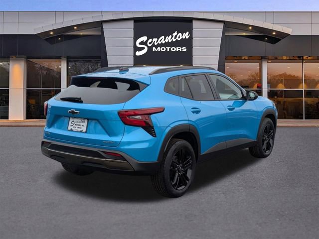 Used 2025 Chevrolet Trax ACTIV w/ Sunroof Package image 5