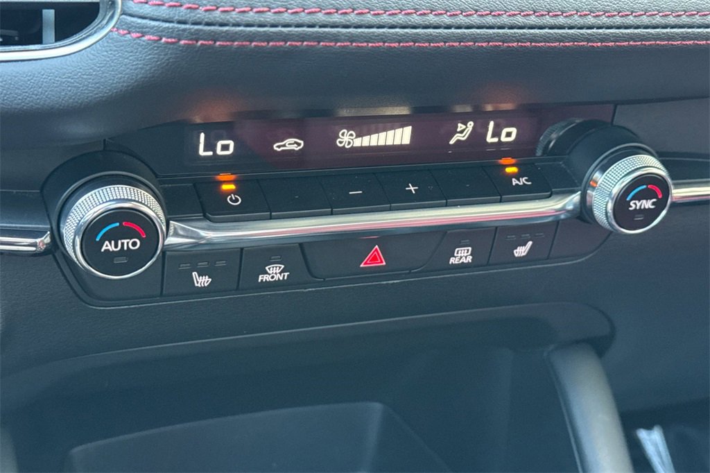 Used 2023 MAZDA MAZDA3 s image 23