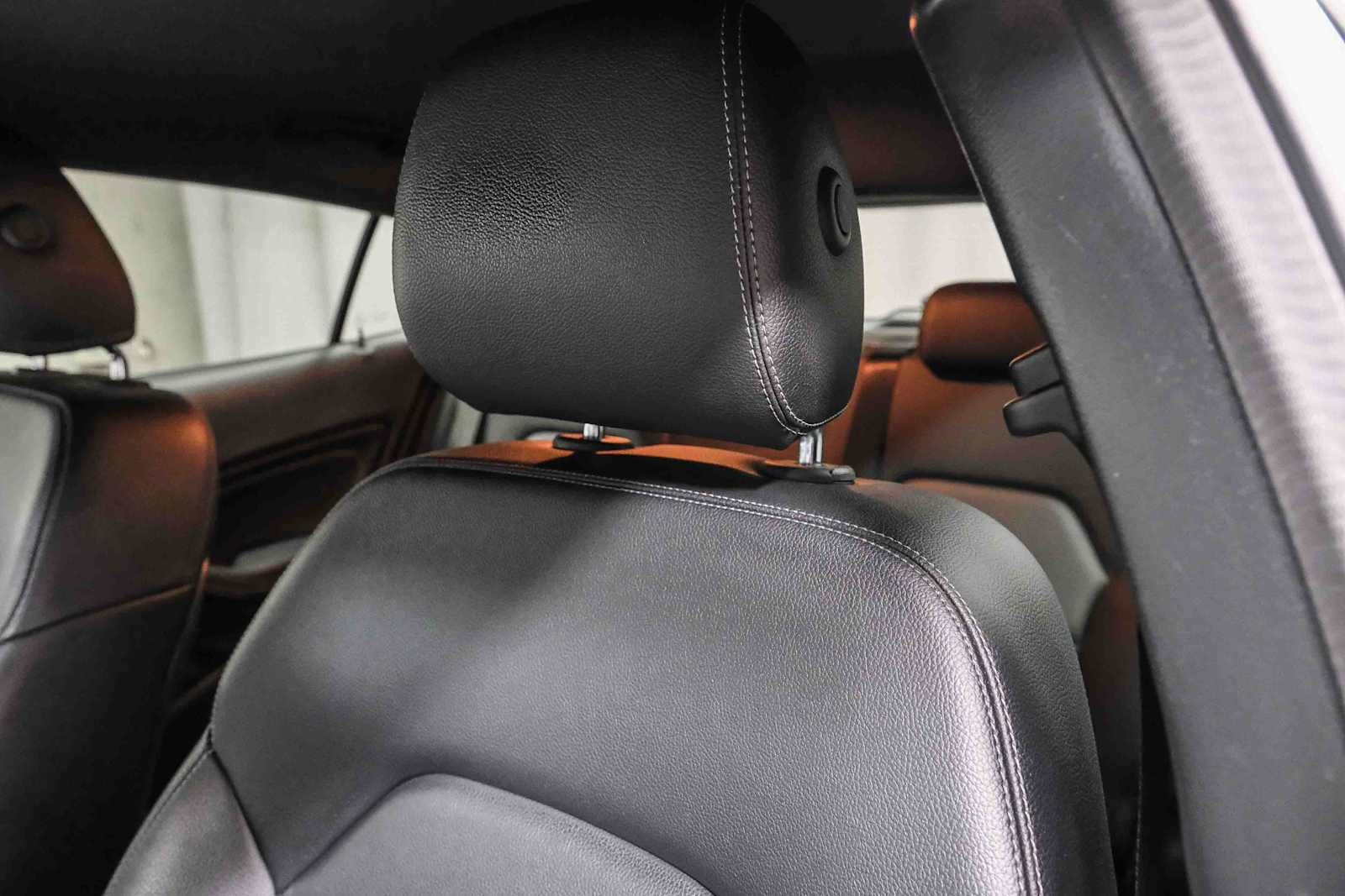 Certified 2020 Mercedes-Benz GLA 250 image 26