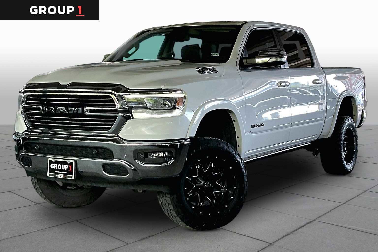 Used 2020 RAM 1500 Laramie AWD/4WD image 1