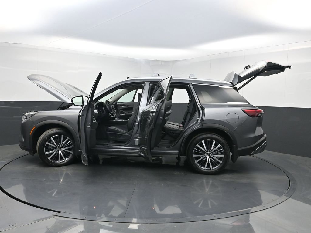 Used 2023 INFINITI QX60 Sensory w/ Cargo Package image 43
