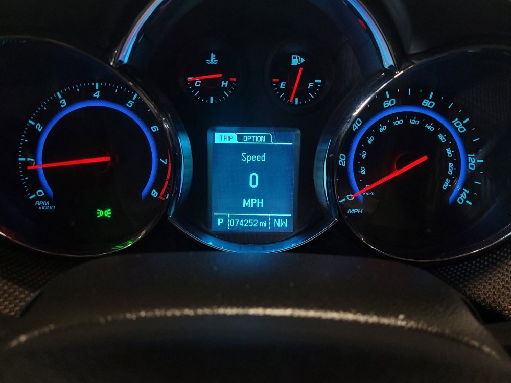 Used 2016 Chevrolet Cruze LT FWD image 23