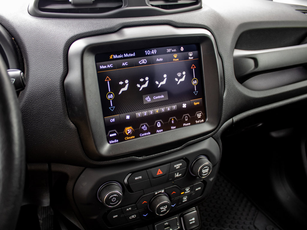 Used 2023 Jeep Renegade Limited image 30