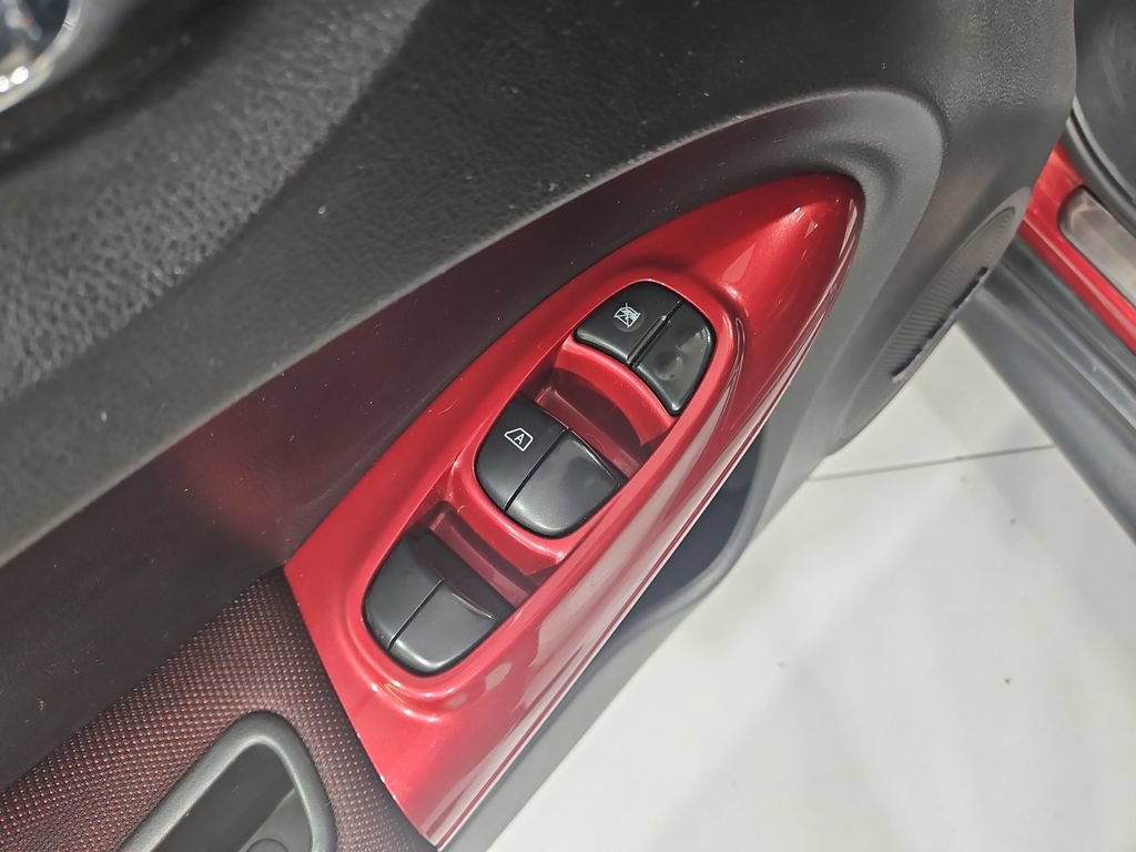 Used 2013 Nissan Juke SL w/ Chrome Pkg AWD/4WD image 12