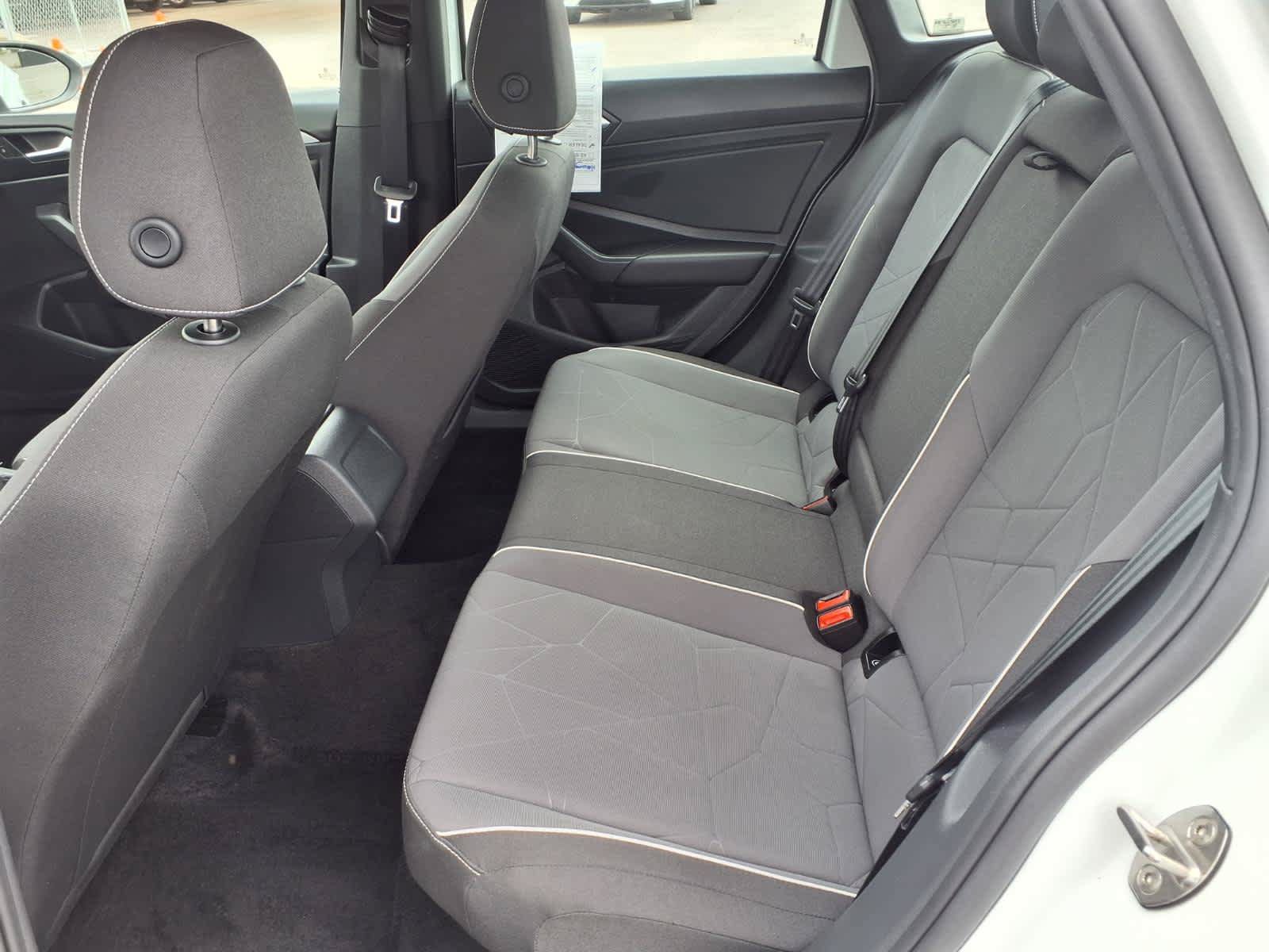 Used 2025 Volkswagen Jetta Sport FWD image 11