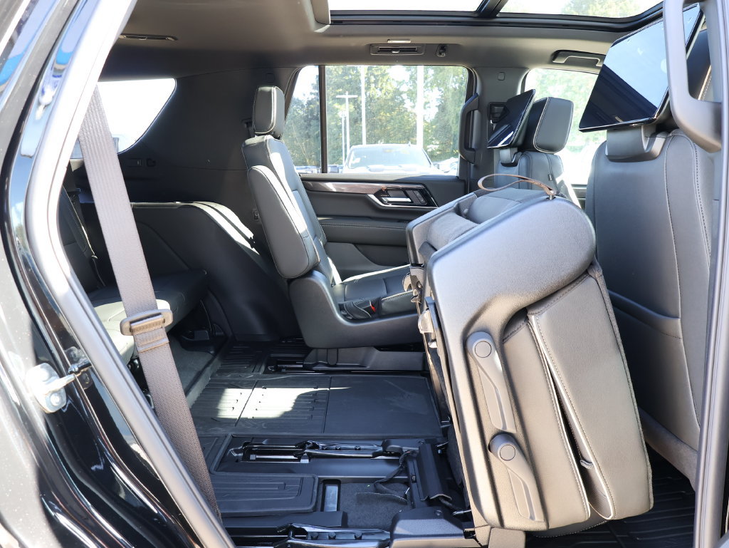 New 2026 GMC Yukon Elevation w/ Elevation Premium Package AWD/4WD image 43