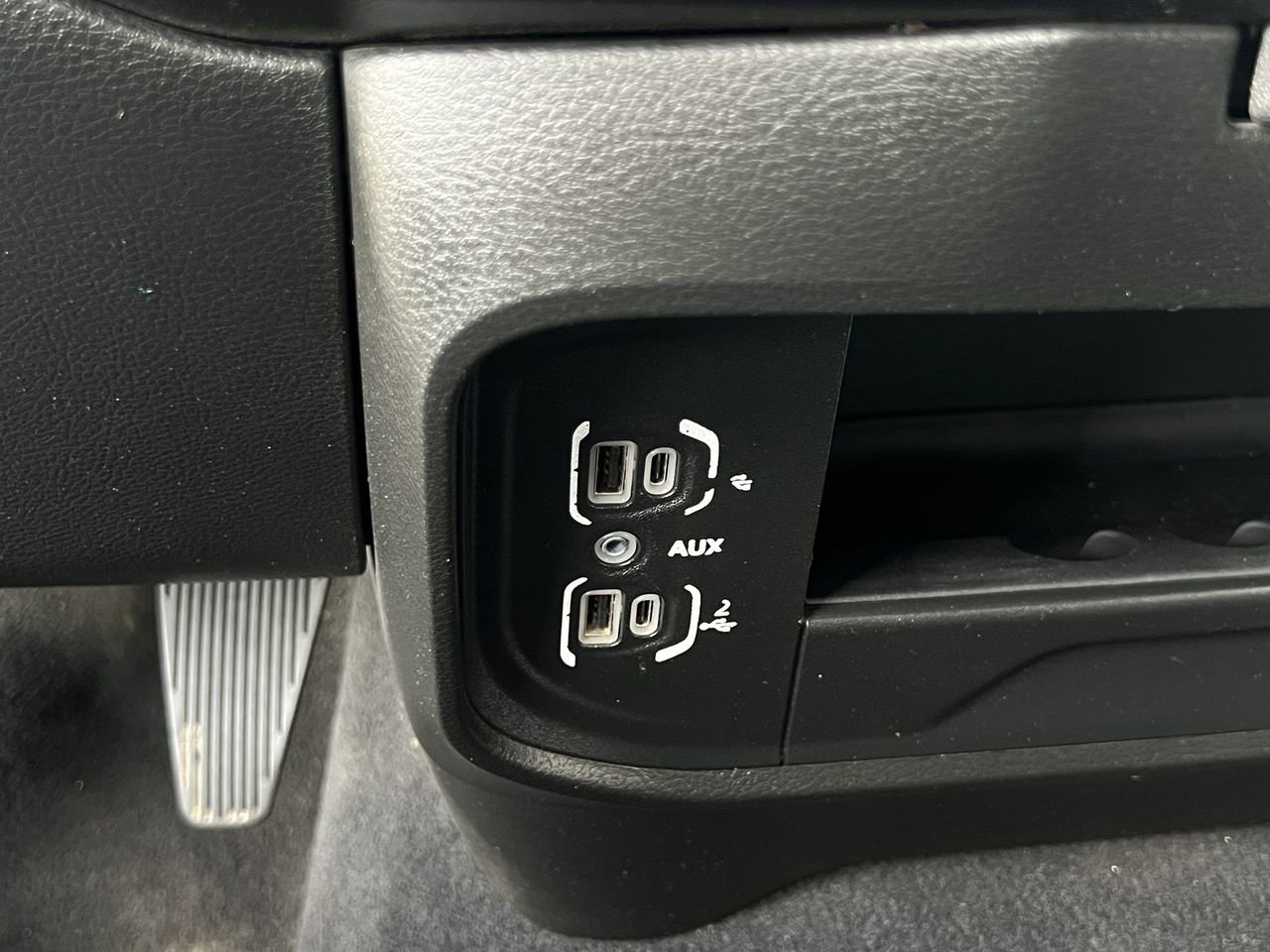 Used 2024 RAM 2500 Big Horn AWD/4WD image 22