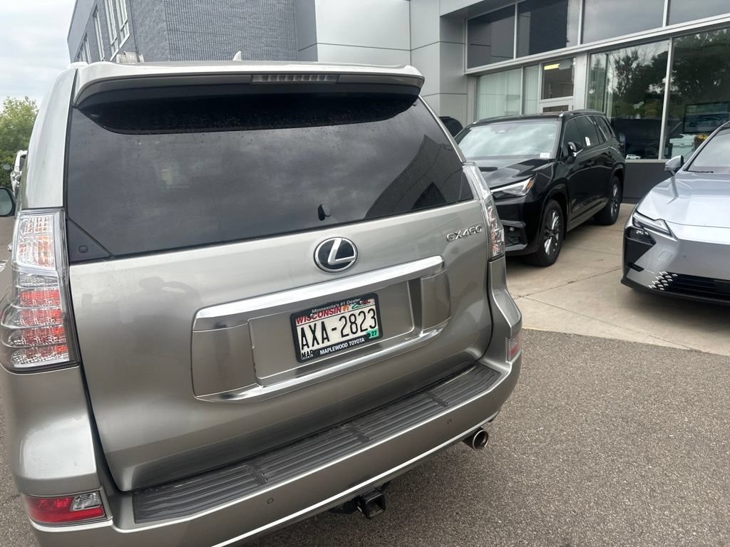 Certified 2022 Lexus GX 460 Premium w/ Premium Package AWD/4WD image 10
