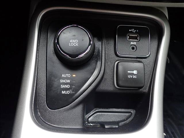 Used 2019 Jeep Compass Latitude AWD/4WD image 19