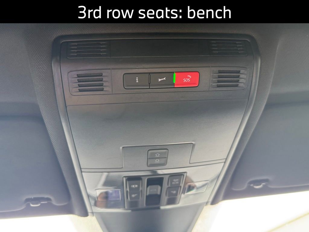 Used 2023 Volkswagen Tiguan SE R-Line FWD image 17