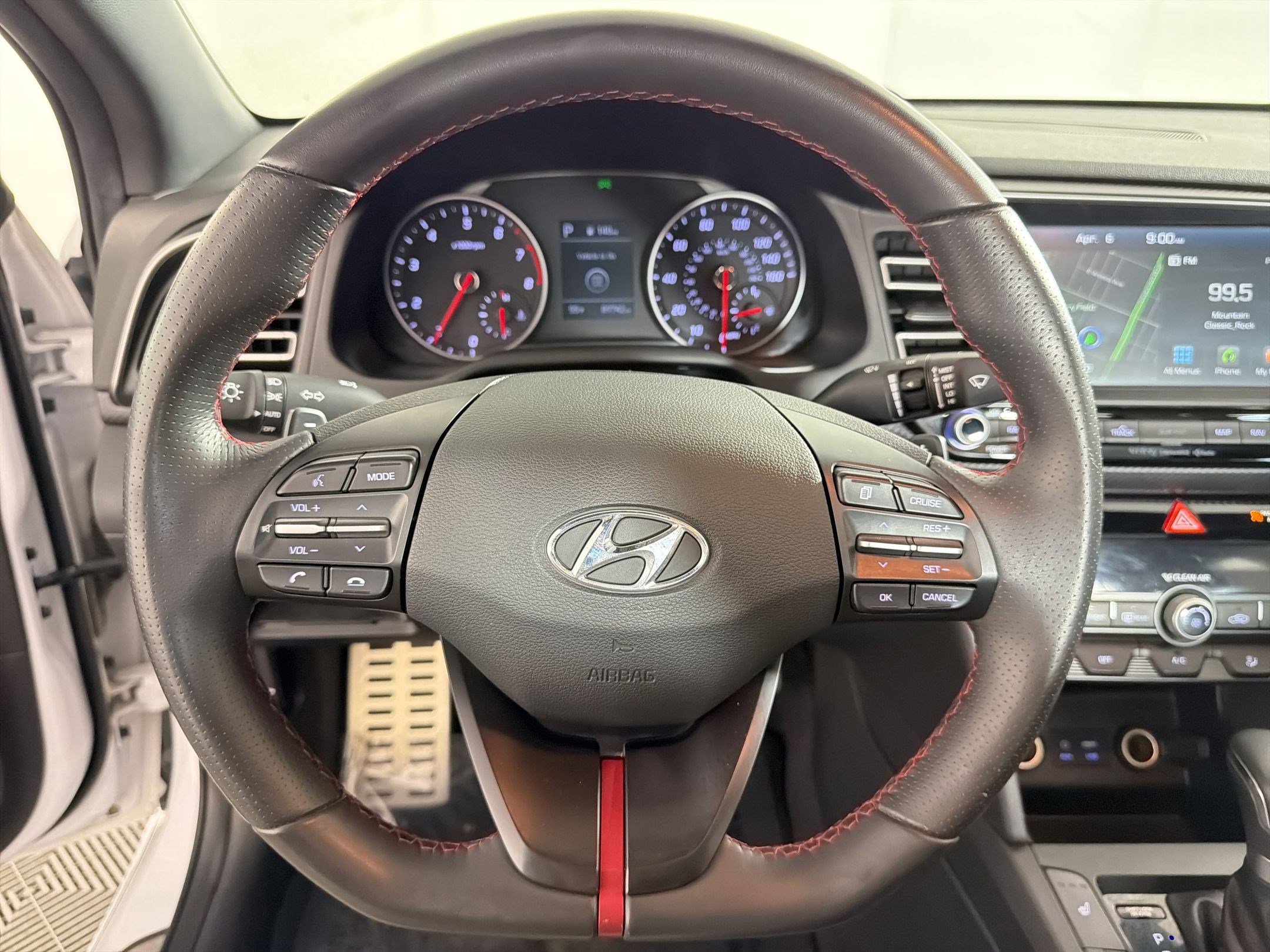 Used 2020 Hyundai Elantra Sport w/ Premium Package 02 image 17
