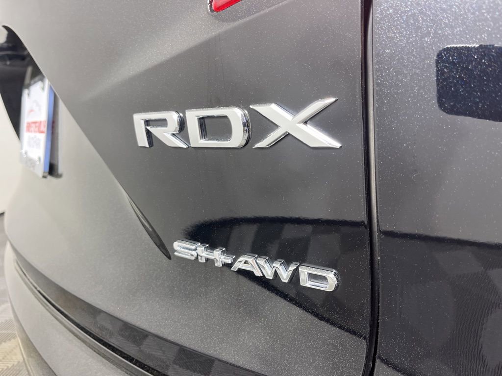 Certified 2025 Acura RDX w/ Technology Package AWD/4WD image 3