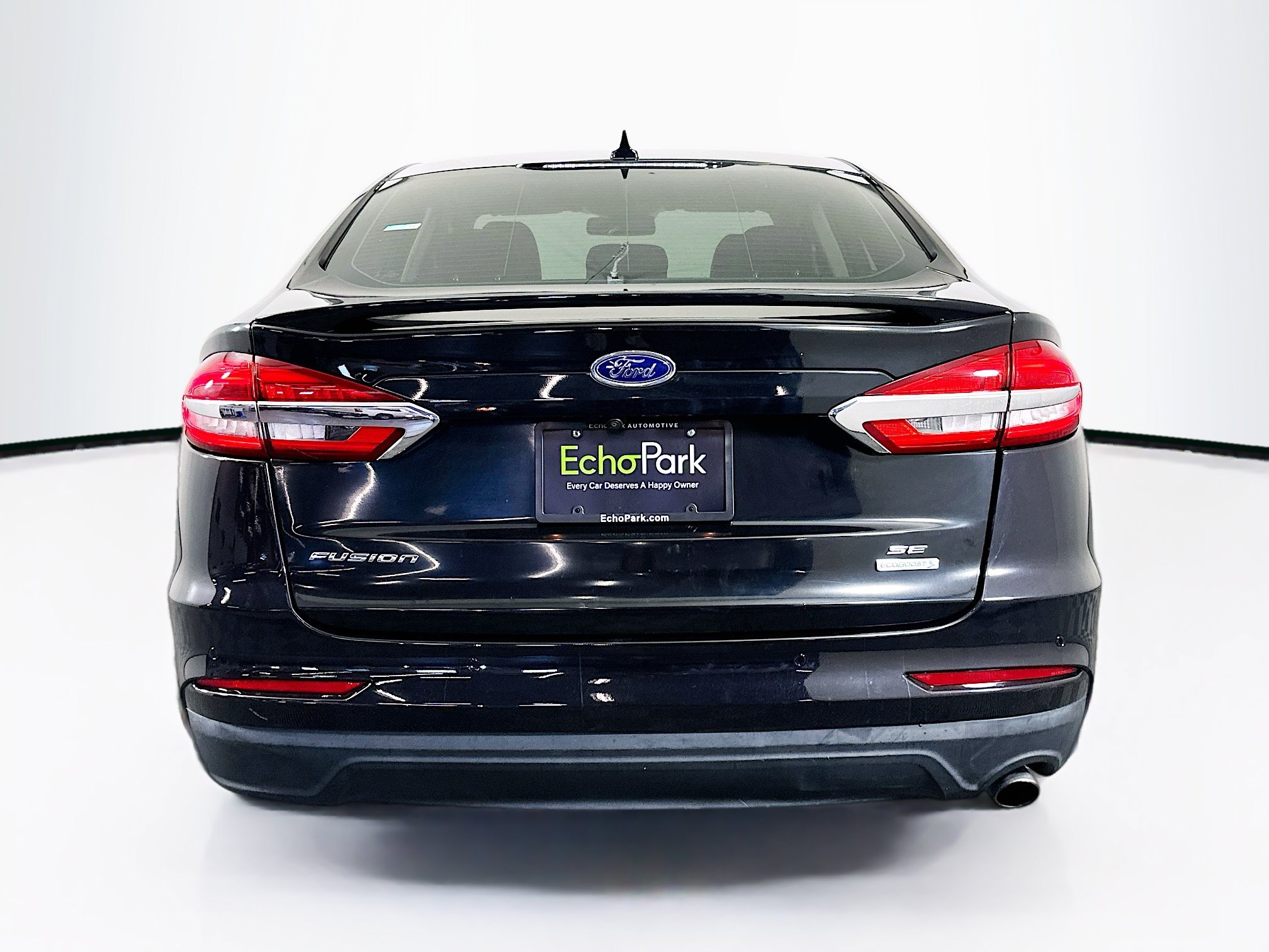 Used 2020 Ford Fusion SE w/ Equipment Group 151A FWD image 7