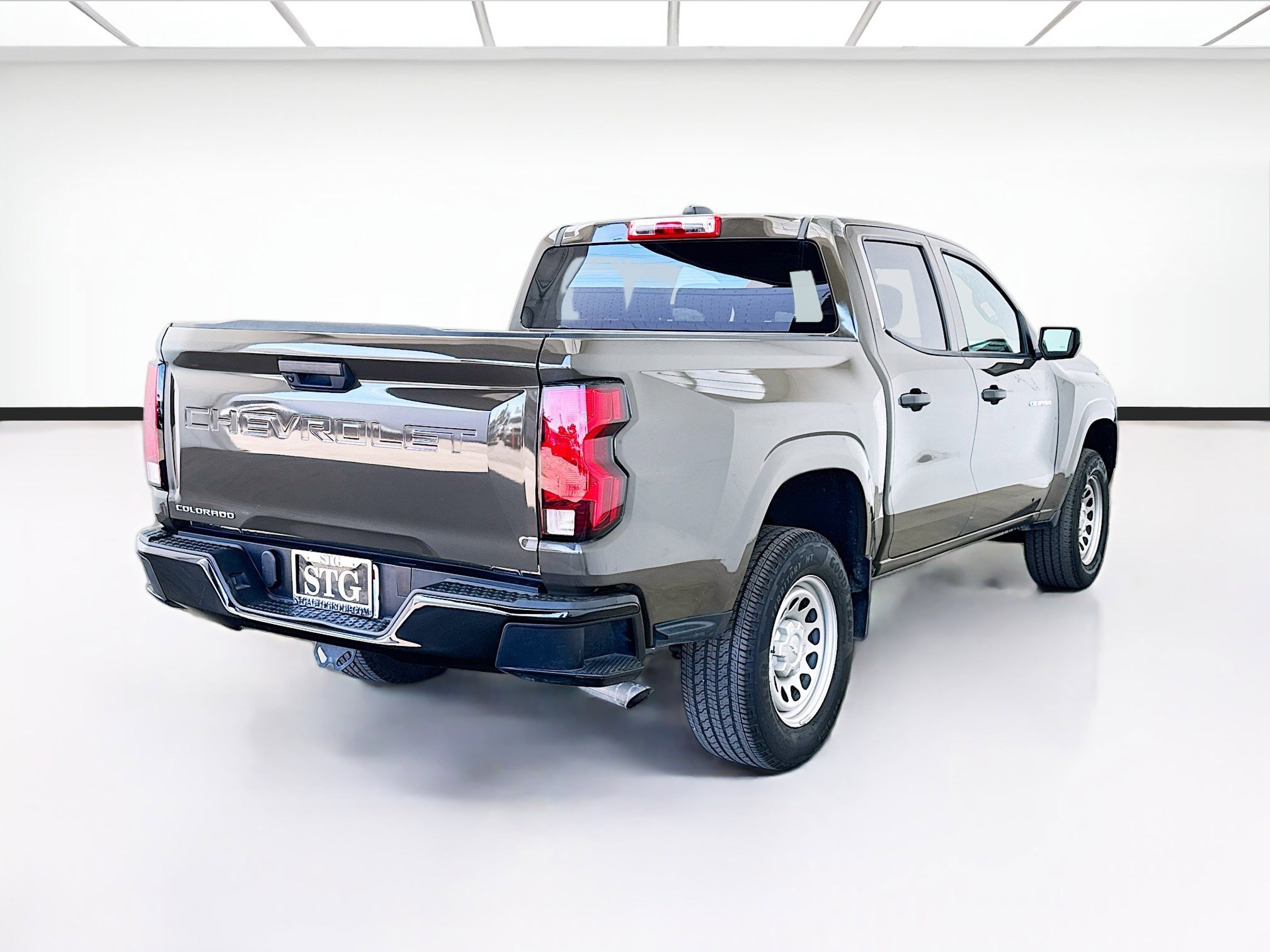 Used 2023 Chevrolet Colorado W/T image 4